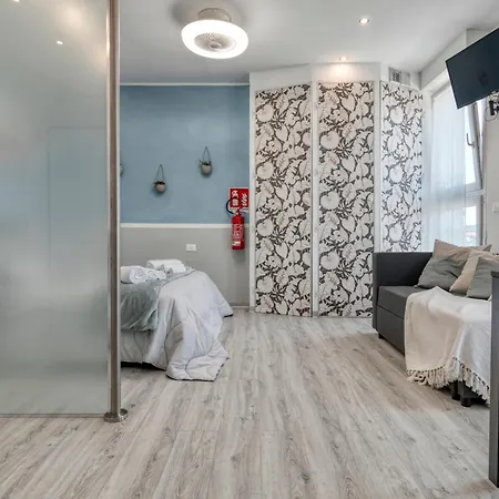 Apartmán Front Station - Stazione Di